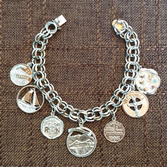 Rare Chunky Vintage Sterling Silver Commemorative Charm Bracelet – 39 grams - Picture 13 of 16